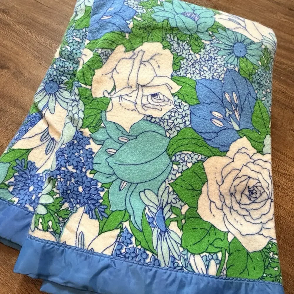 Vintage Blue White Green Retro Floral Satin Trim Acrylic Blanket 72x90 Twin Full